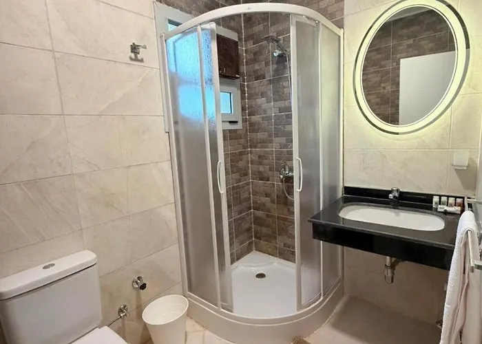 Dağ evi 3br Stylish Poolside Retreat Einbay Ain Sukhna