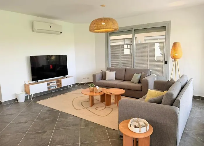 3br Stylish Poolside Retreat Einbay Dağ evi Ain Sukhna